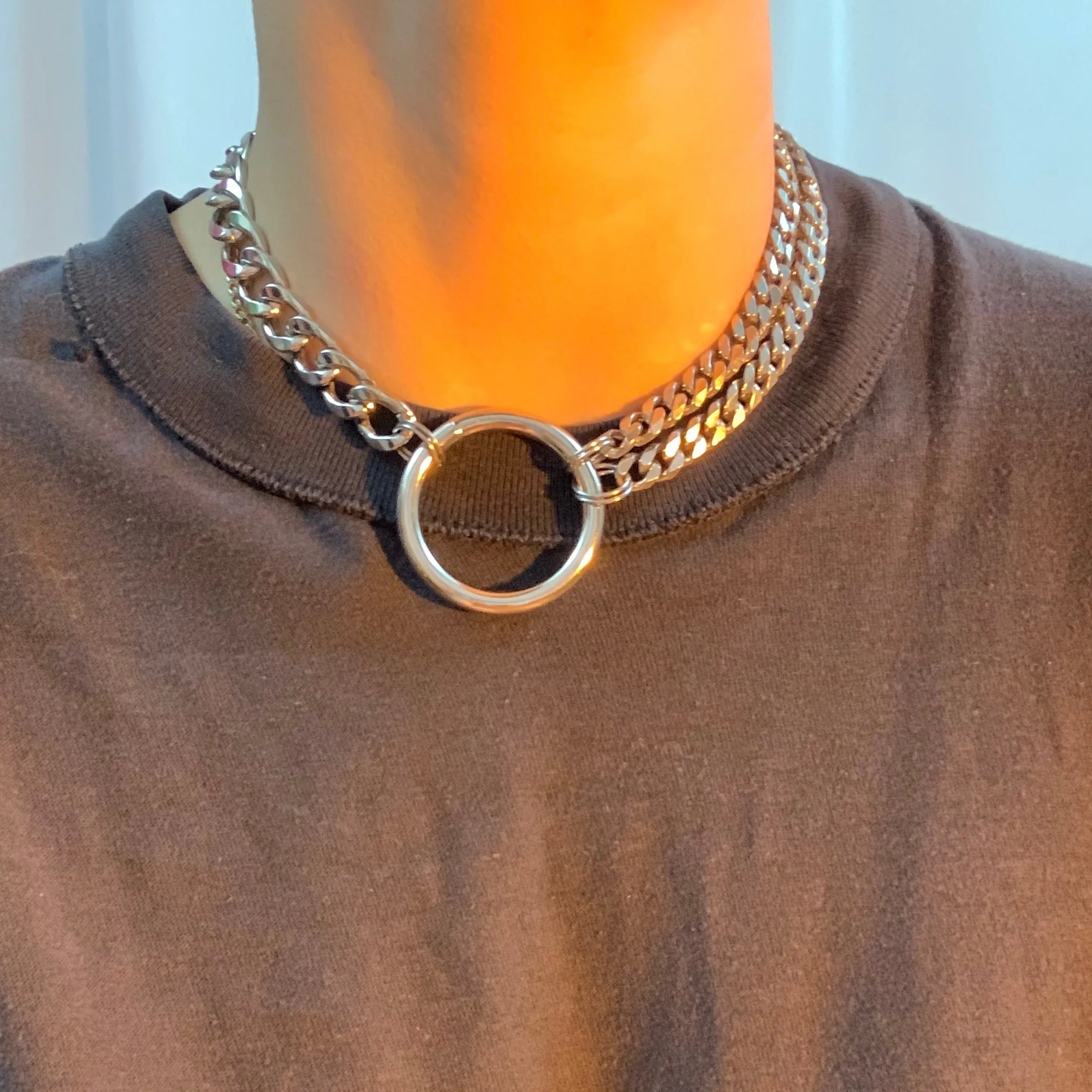 Chunky asymmetrical O-ring collar