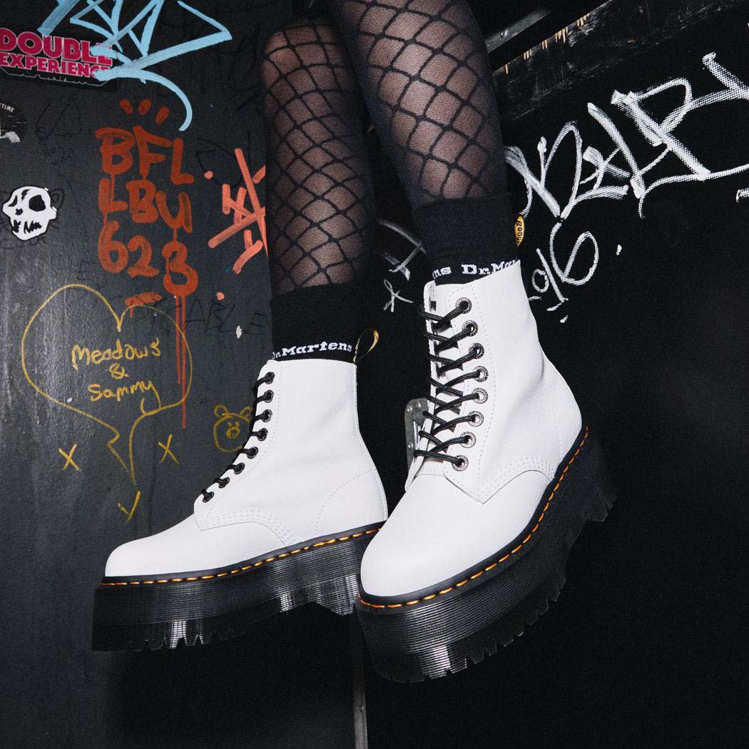 Dr Martens 1460 Pascal Max 8 Eye Boot Optical White    