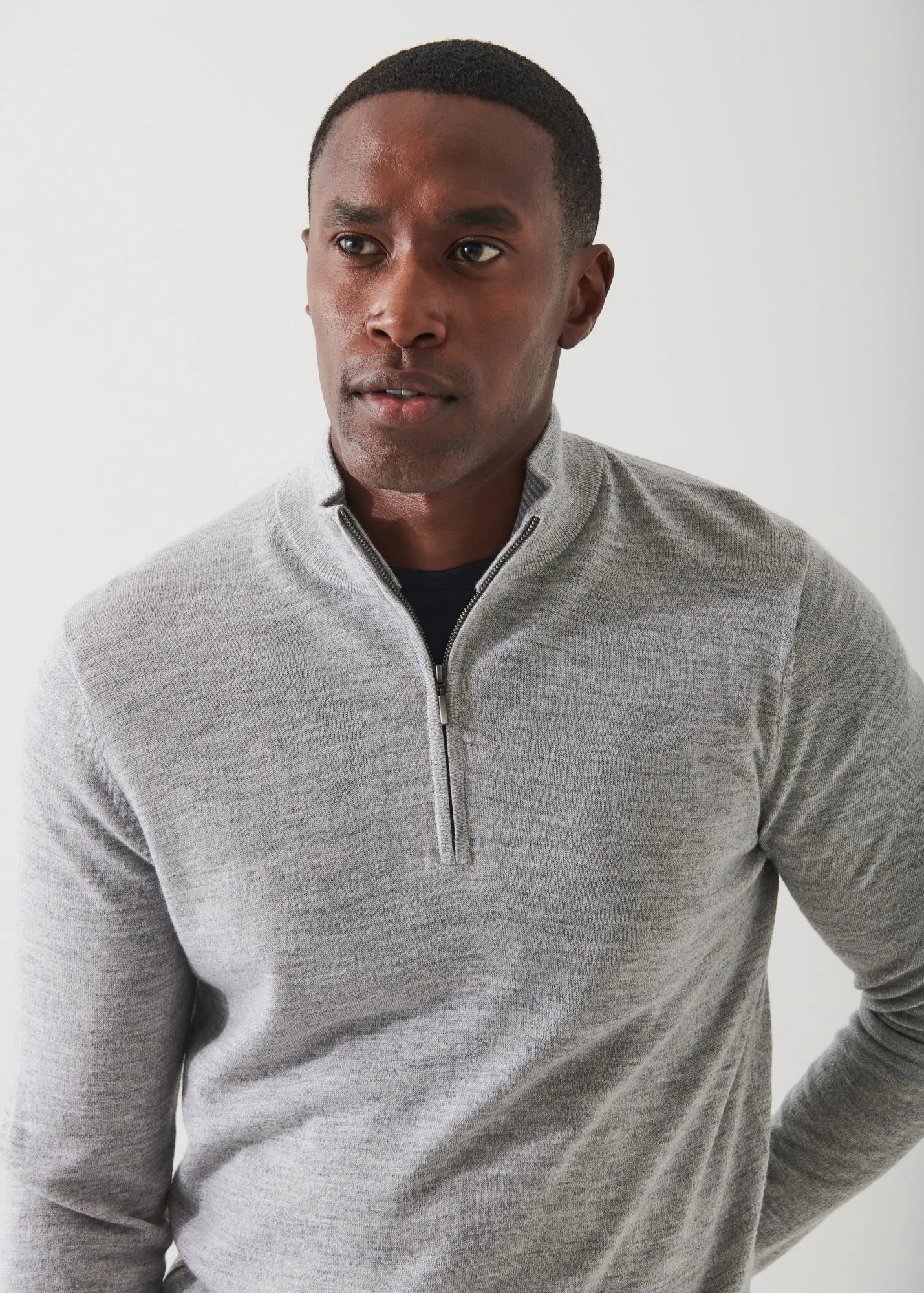 EXTRA-FINE MERINO QUARTER ZIP