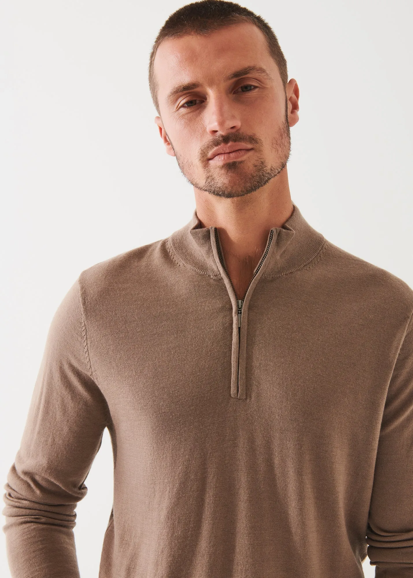 EXTRA-FINE MERINO QUARTER ZIP